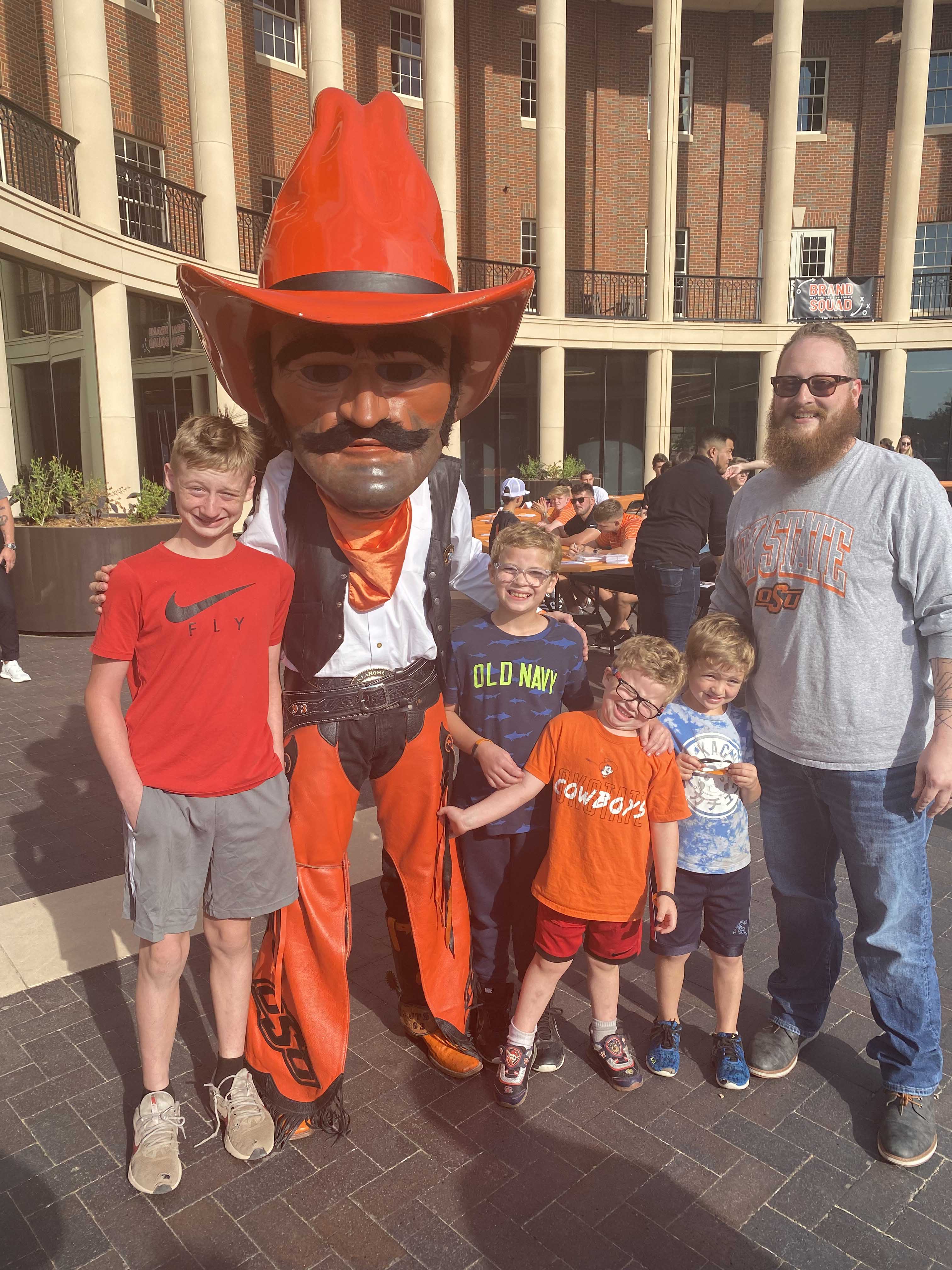 Pitts boys with Pistol Pete.